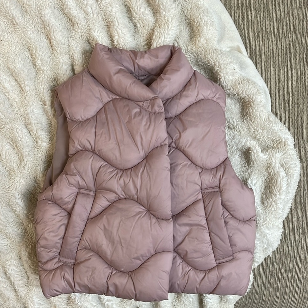 Girls puffer vest Zara size 6-7 years